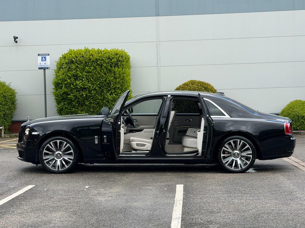 Rolls-Royce Ghost Silver Badge Silver #77