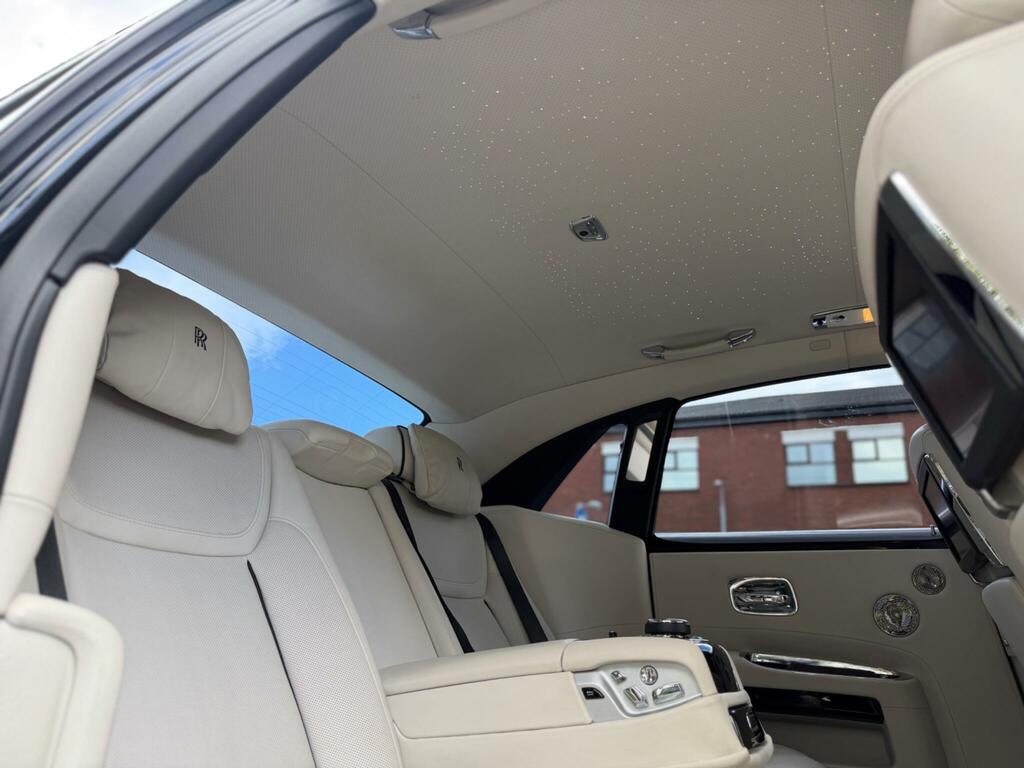 Rolls-Royce Ghost Silver Badge Silver #68