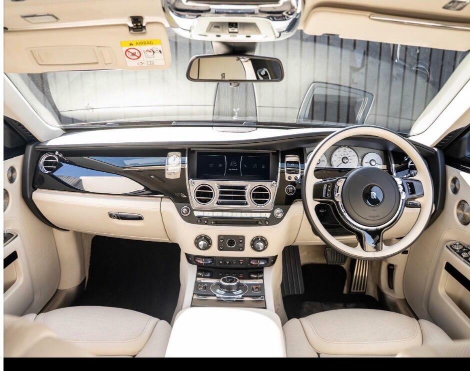 Rolls-Royce Ghost Silver Badge Silver #11
