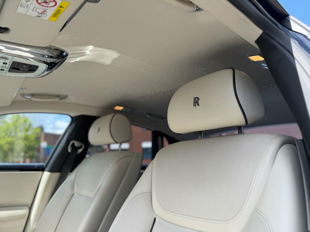 Rolls-Royce Ghost Silver Badge Silver #43