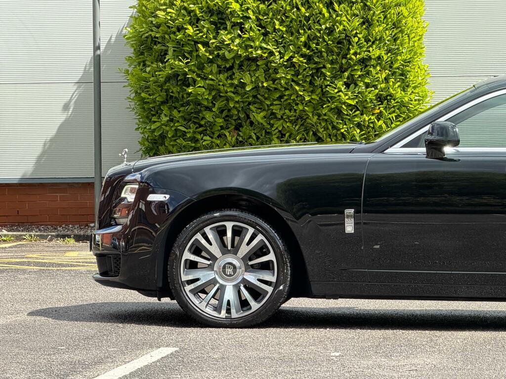 Rolls-Royce Ghost Silver Badge Silver #39