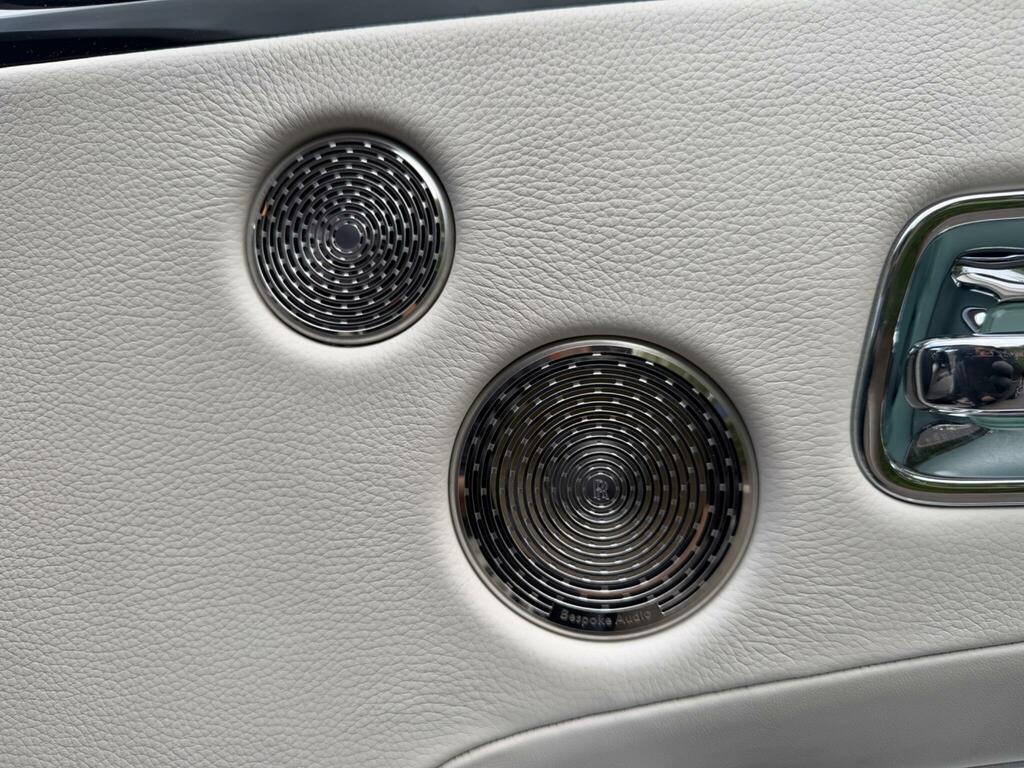 Rolls-Royce Ghost Silver Badge Silver #76
