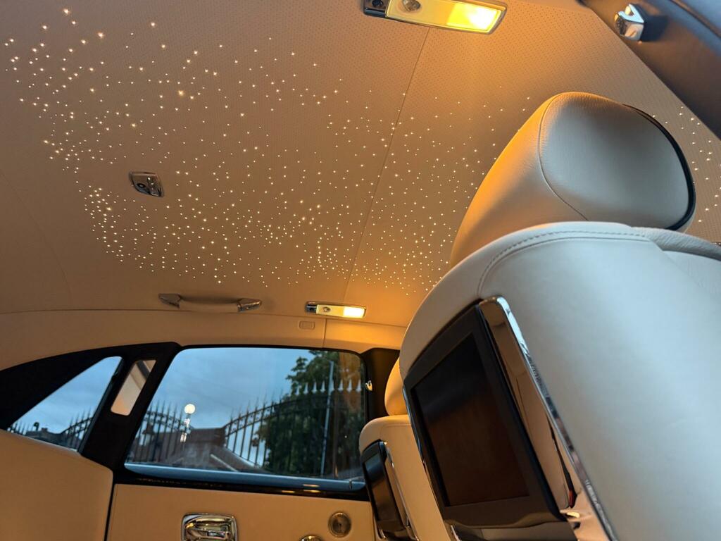 Rolls-Royce Ghost Silver Badge Silver #89