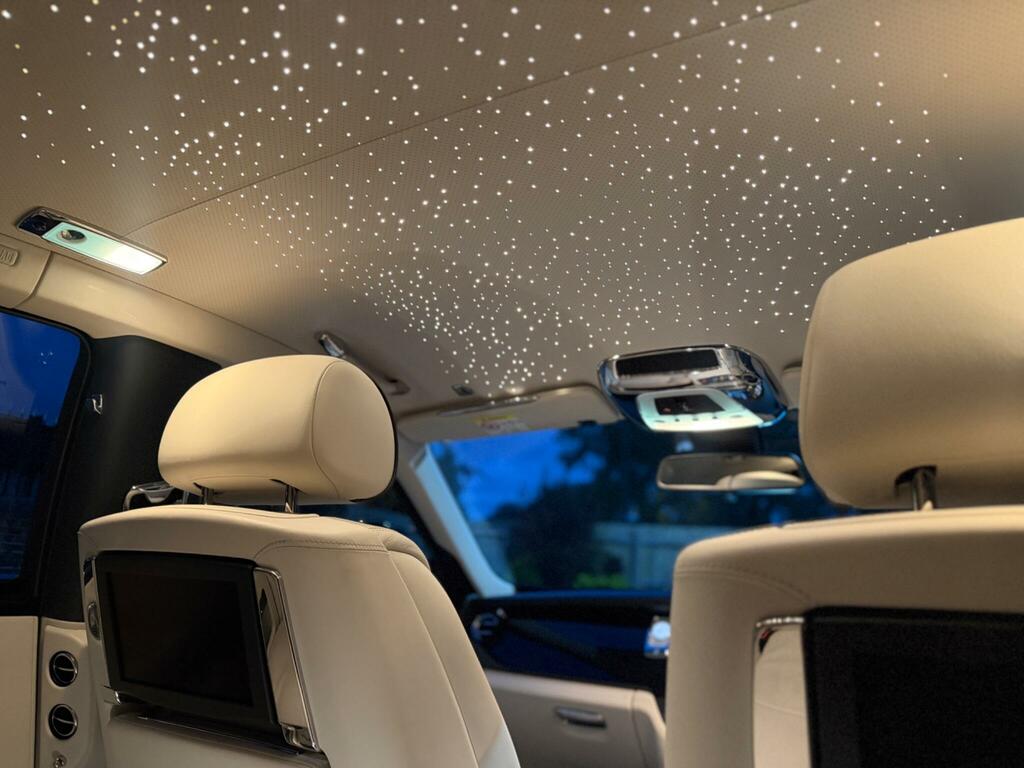 Rolls-Royce Ghost Silver Badge Silver #92
