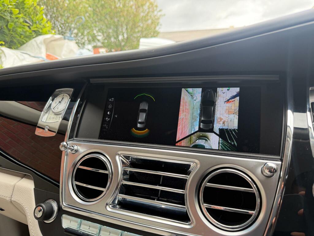 Rolls-Royce Ghost Silver Badge Silver #94