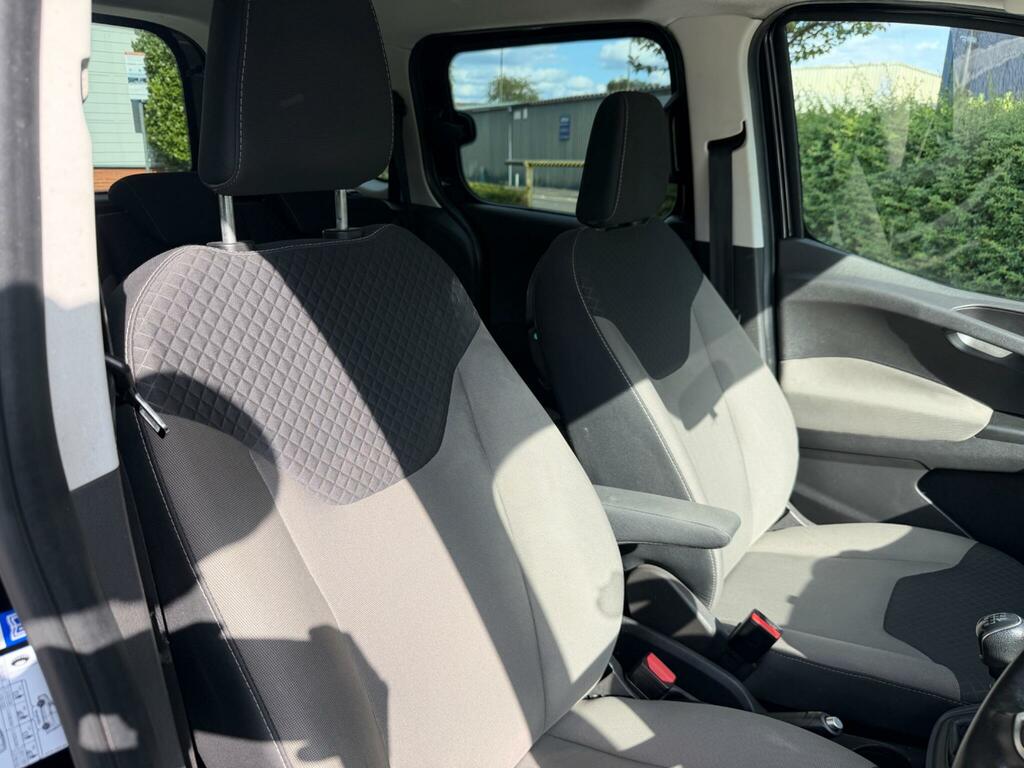 Ford Tourneo Courier 1.0 Ecoboost Zetec Euro 6 Black #5