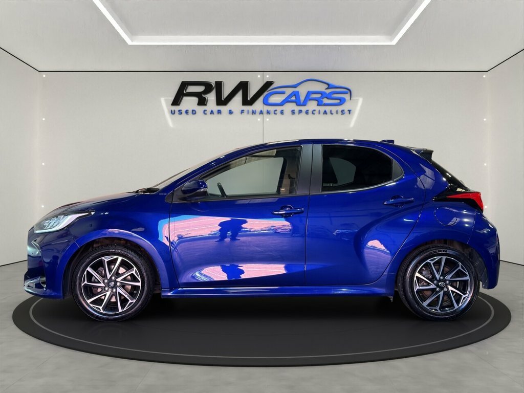 Toyota Yaris 1.5L Design Blue