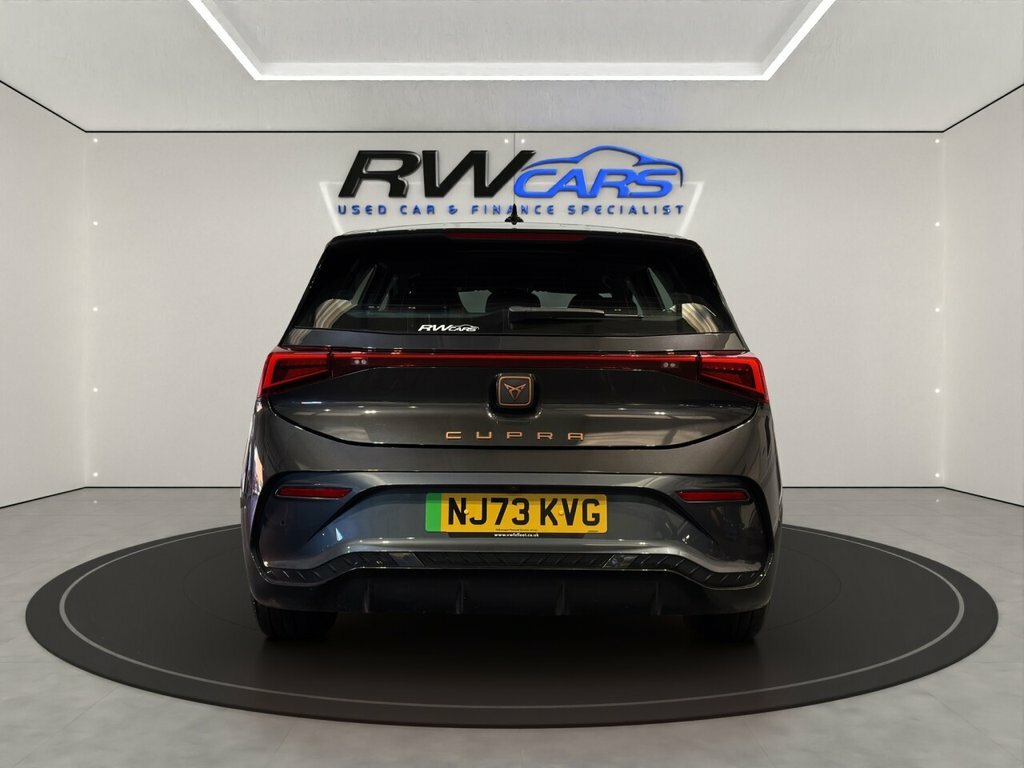 Cupra Born Hatchback NJ73KVG Grey #2