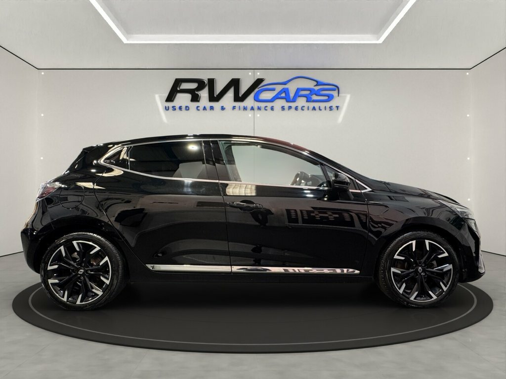 Renault Clio 1L Techno LR74WNU Black #5