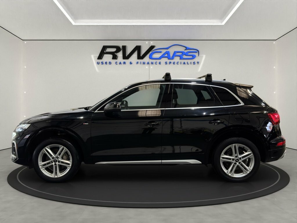 Audi Q5 2L S Line FN71JRX Black #2