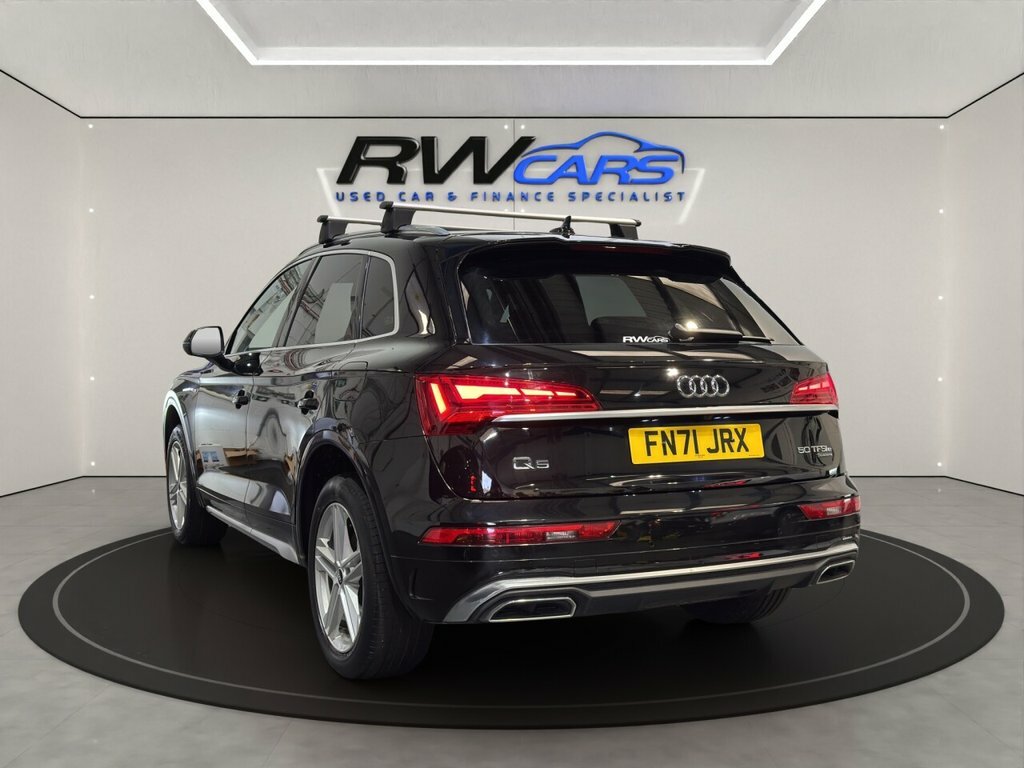 Audi Q5 2L S Line FN71JRX Black #3