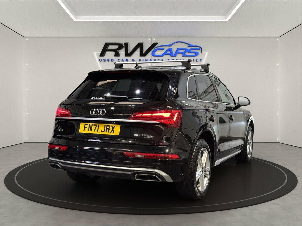 Audi Q5 2L S Line FN71JRX Black #5