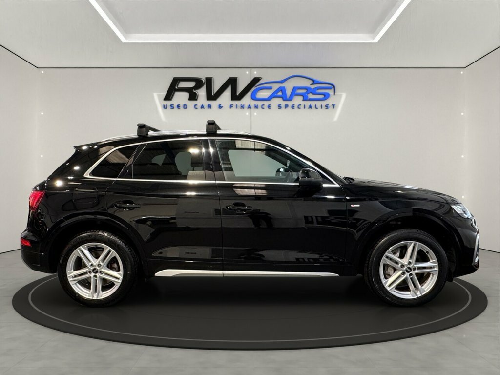 Audi Q5 2L S Line FN71JRX Black #6