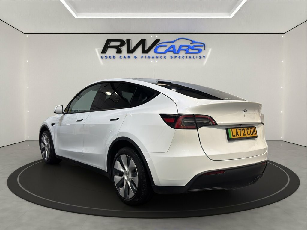 Tesla Model Y Suv LA72CGK White #3