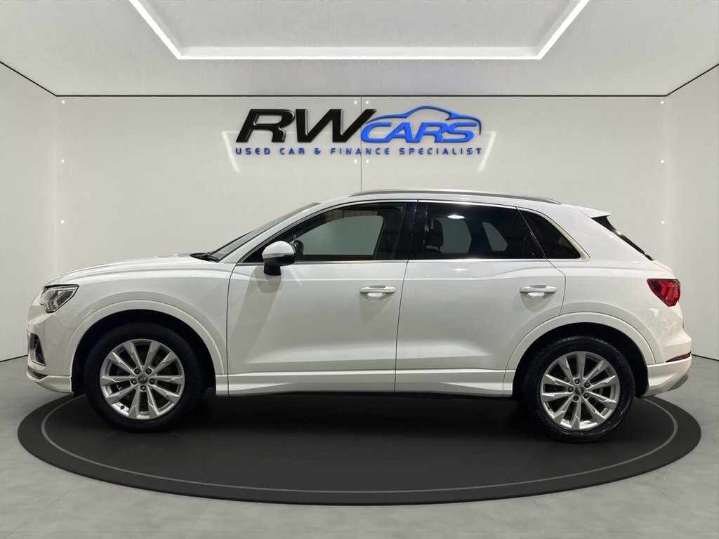 Audi Q3 Suv OW68AKU White #2