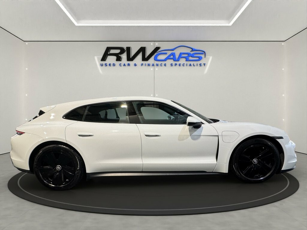 Porsche Taycan Estate White #5