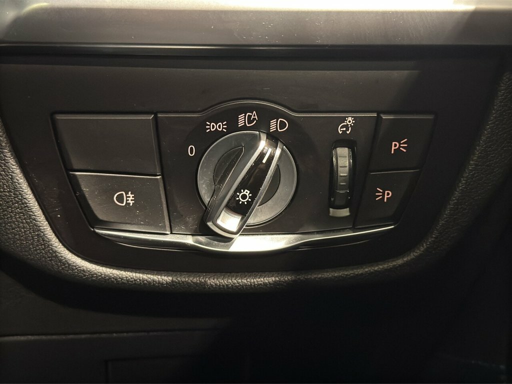 BMW iX3 M Sport White #17