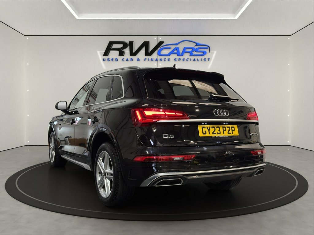 Audi Q5 Suv Black #3