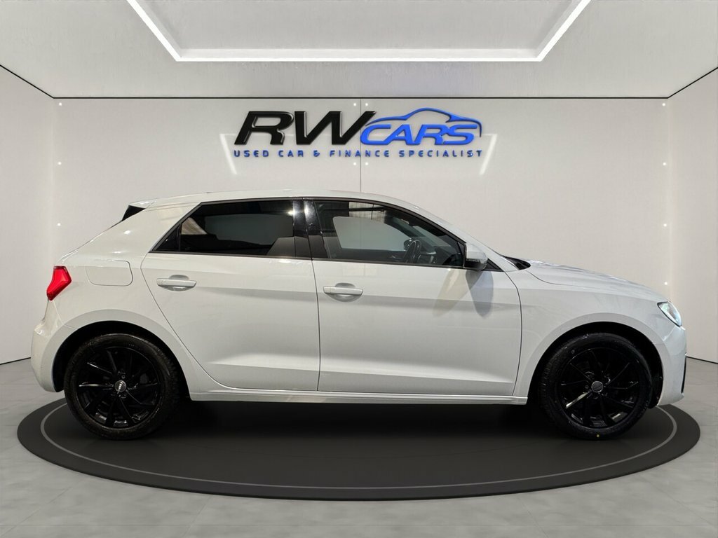 Audi A1 1L Sport White #5