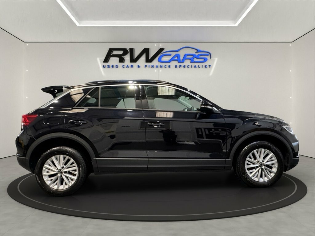 Volkswagen T-Roc Suv Black #3