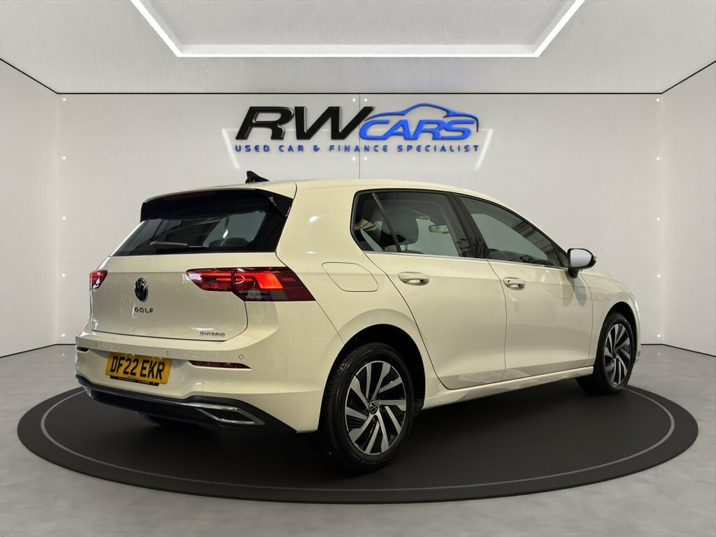 Volkswagen e-Golf Hatchback White #3