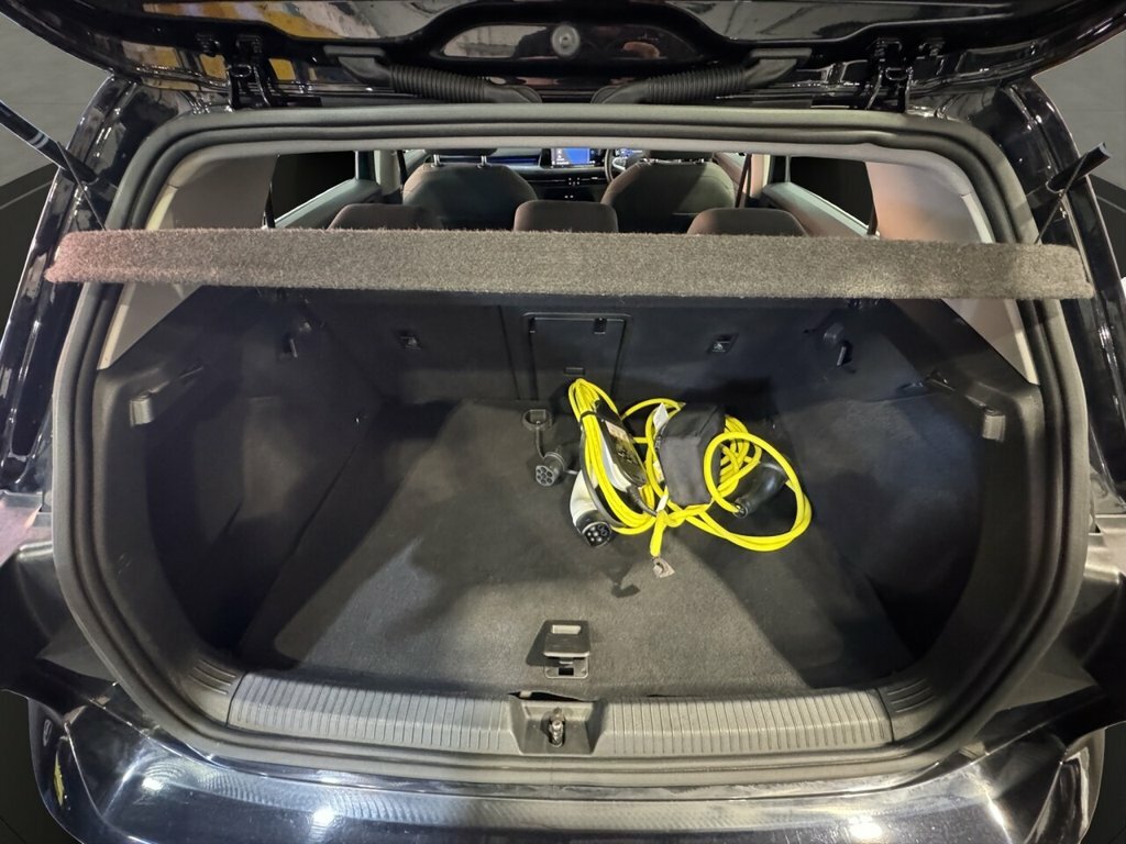 Volkswagen e-Golf Hatchback Blue #19