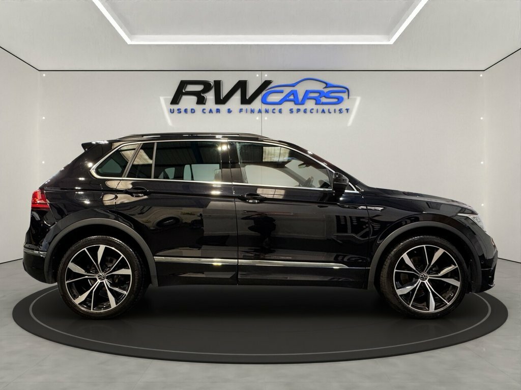 Volkswagen Tiguan Suv Black #5