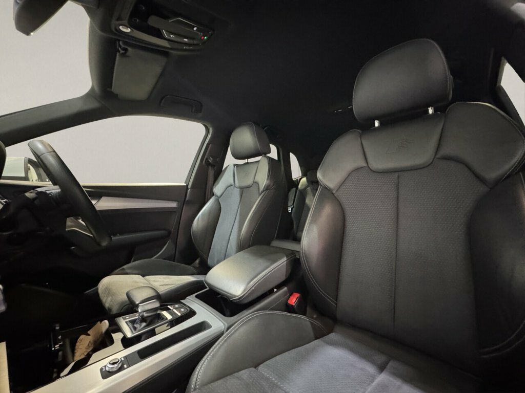 Audi Q5 S Line Black #27