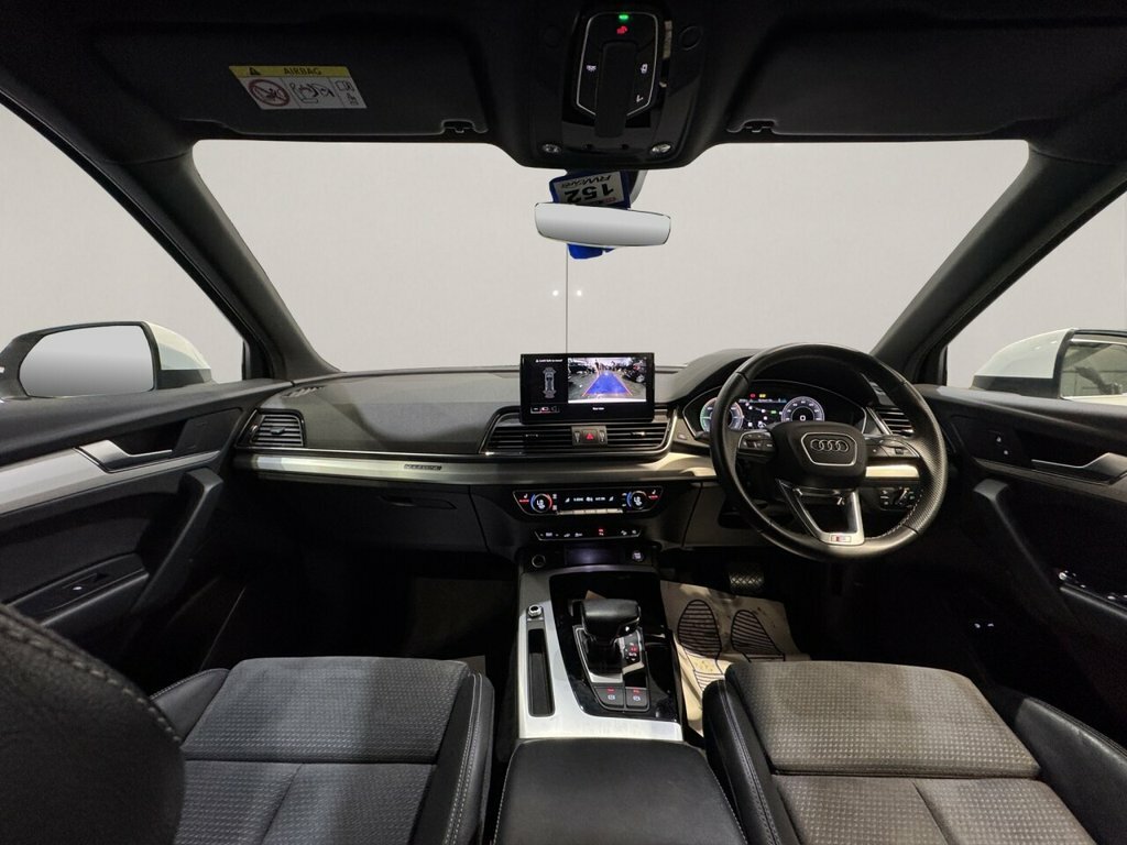 Audi Q5 S Line Black #23
