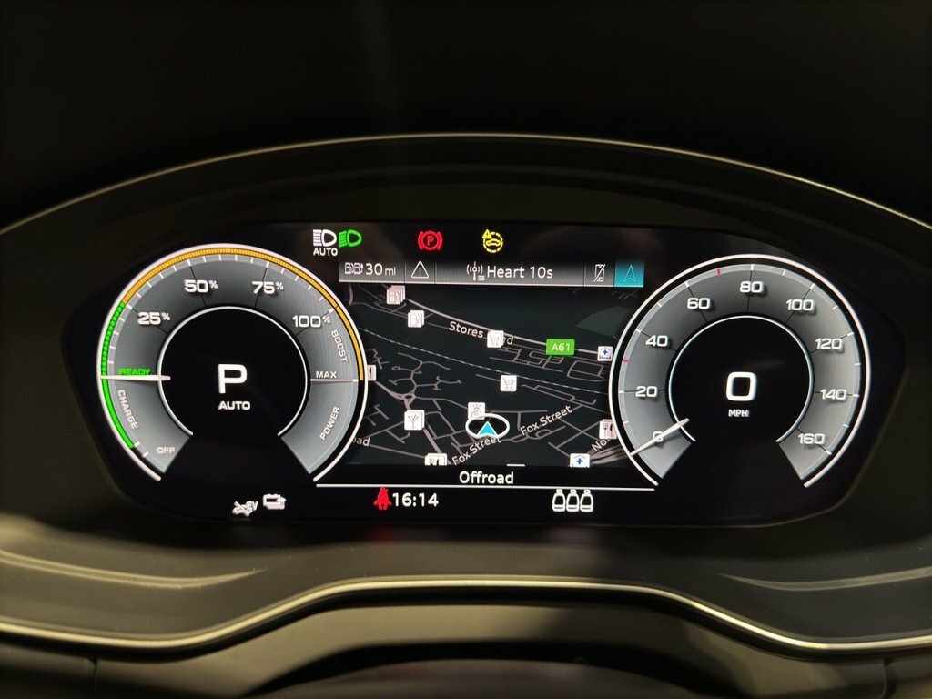Audi Q5 S Line Black #9
