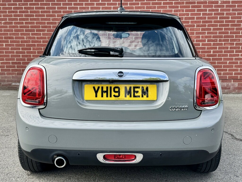 Mini Hatch 1.5 5-Door Hatch Cooper Exclusive YH19MEM Grey #6