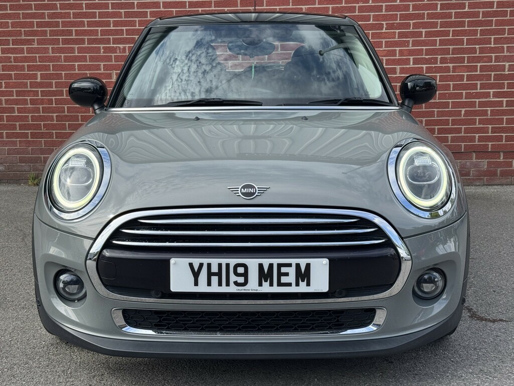 Mini Hatch 1.5 5-Door Hatch Cooper Exclusive YH19MEM Grey #2