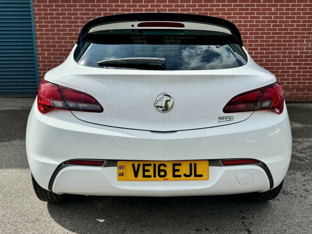 Vauxhall Astra GTC 1.6 Cdti Ecoflex Sri White #6
