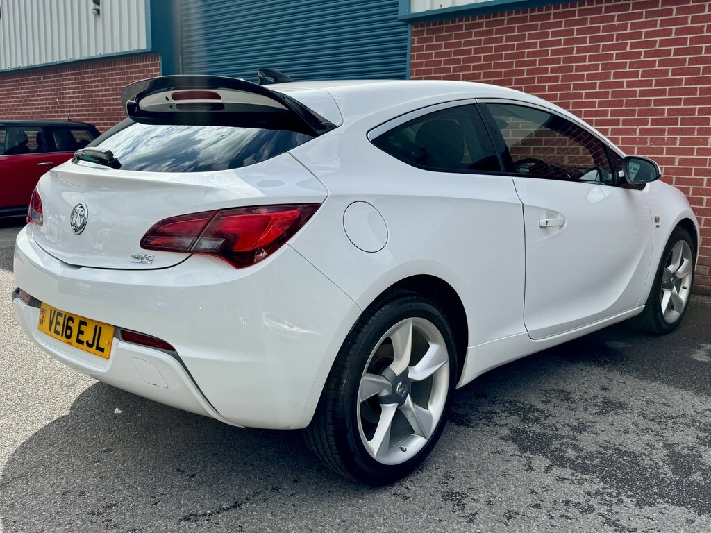 Vauxhall Astra GTC 1.6 Cdti Ecoflex Sri White #5