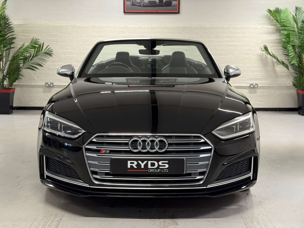 Audi S5 Convertible Black #2