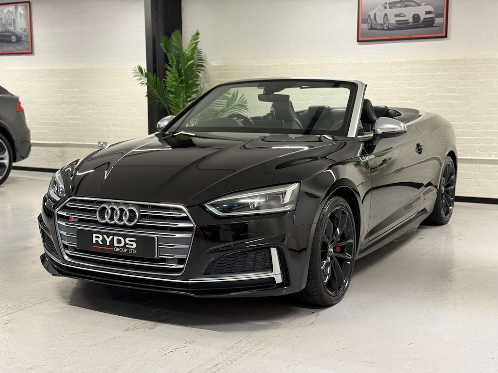 Audi S5 Convertible Black #3