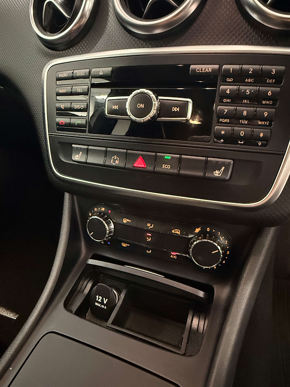 Mercedes-Benz A Class 1.6 A200 Blueefficiency Sport Hatchback Red #17