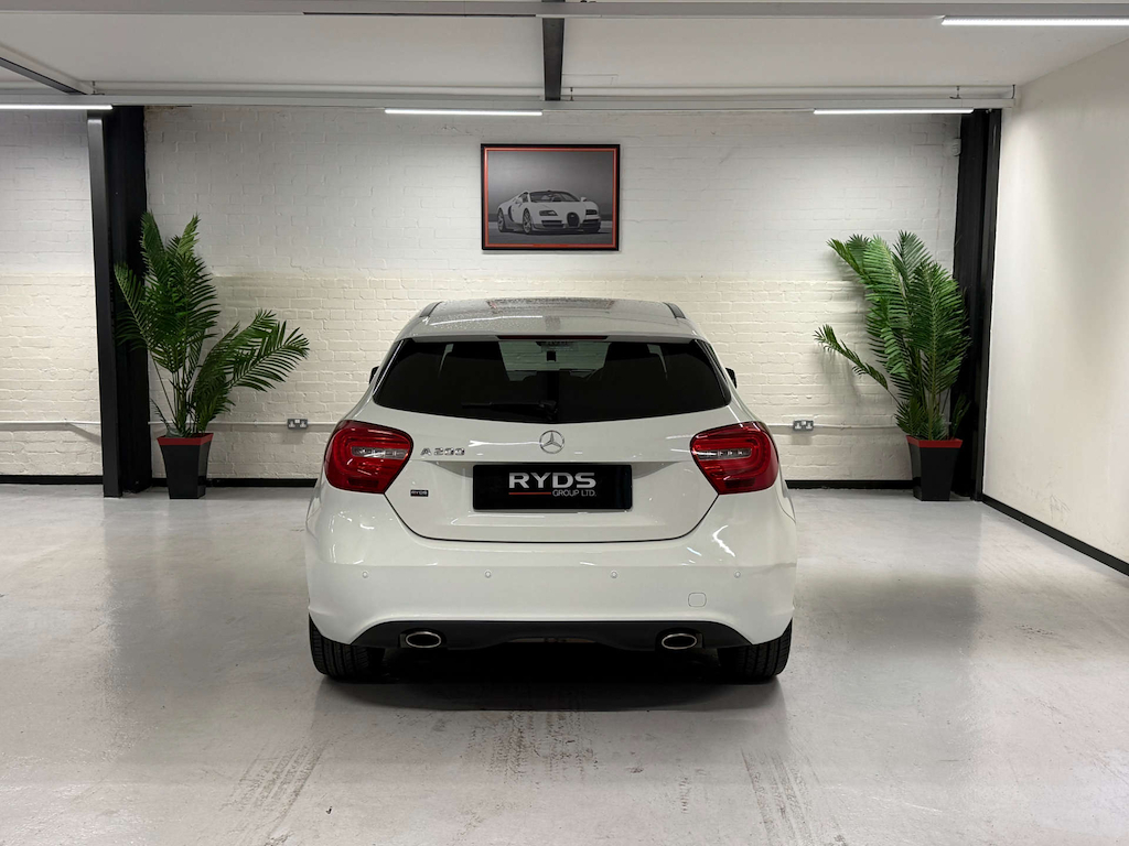 Mercedes-Benz A Class 1.6 A200 Blueefficiency Sport Hatchback Red #7
