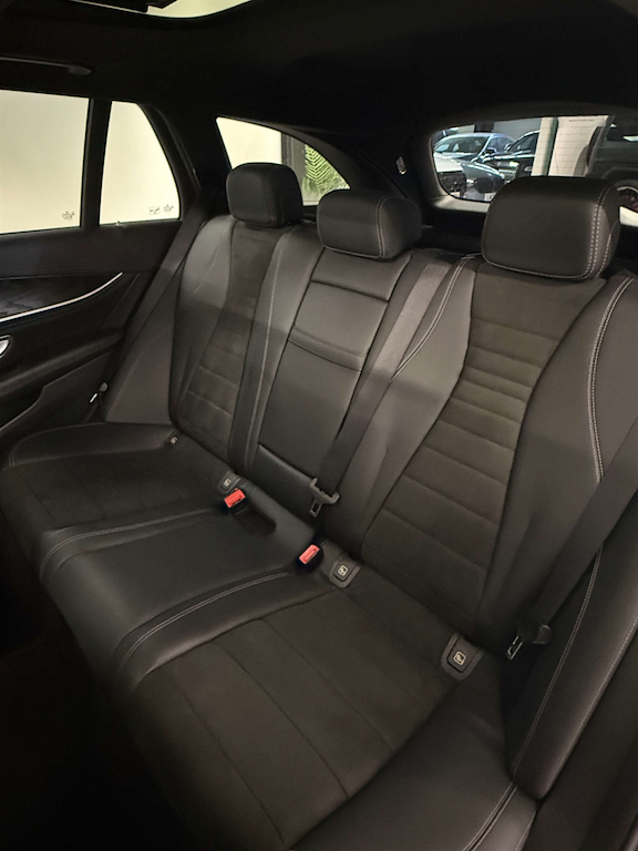 Mercedes-Benz E Class E 220 D Blue #23