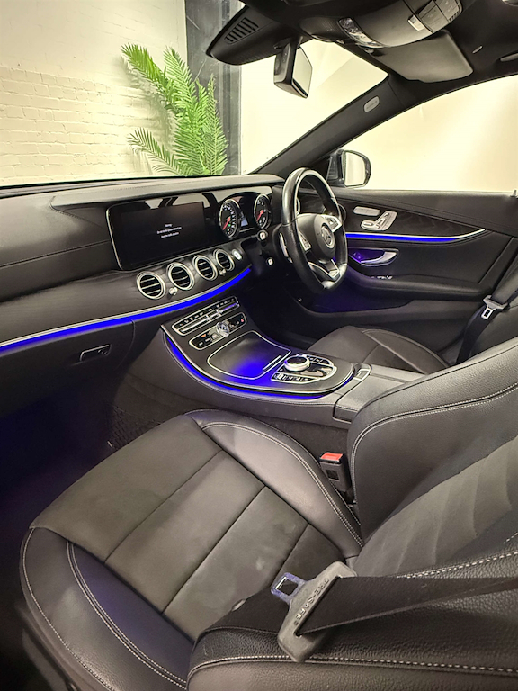 Mercedes-Benz E Class E 220 D Blue #19