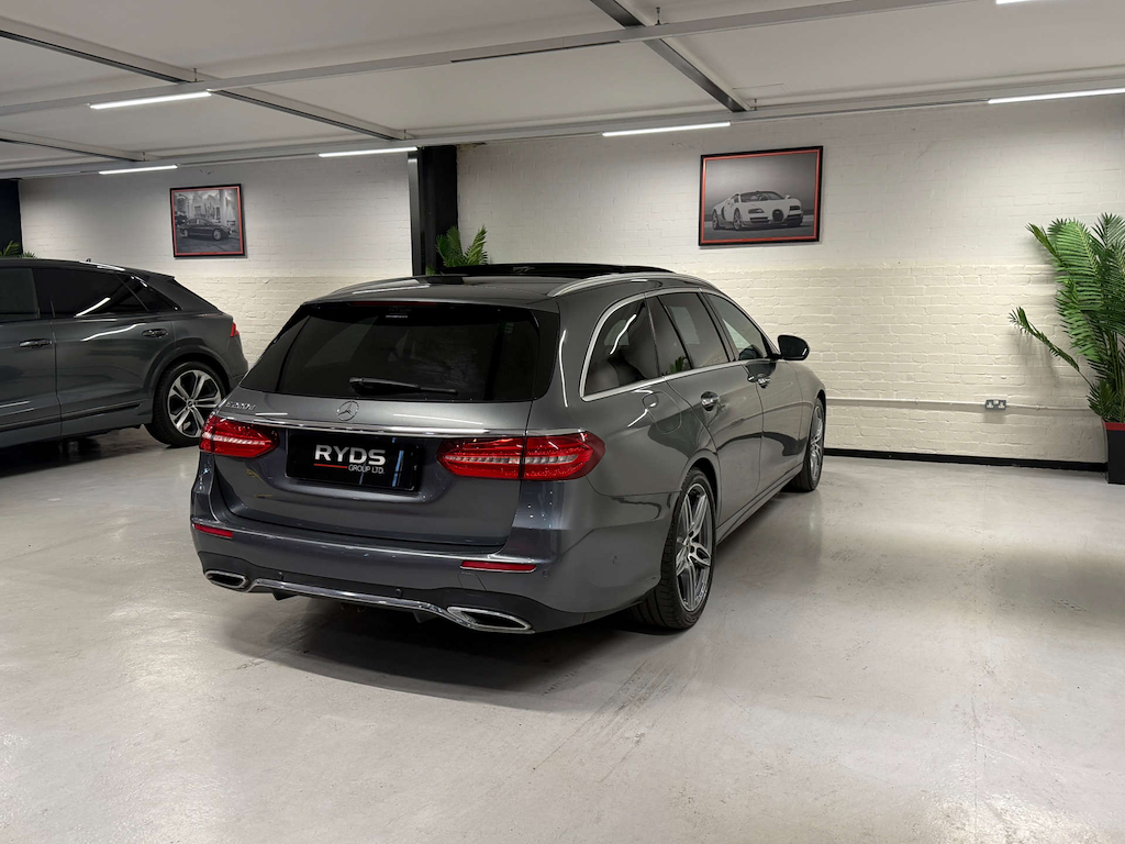 Mercedes-Benz E Class E 220 D Blue #8