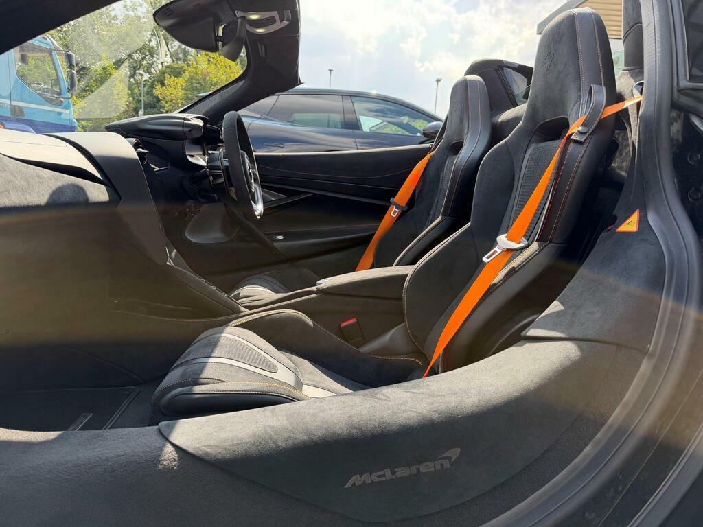 McLaren  2024 24 Mclaren 750S Spider V8 Ssg Orange #10