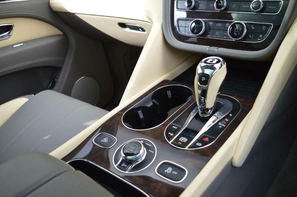 Bentley Bentayga Automatic Blue #48