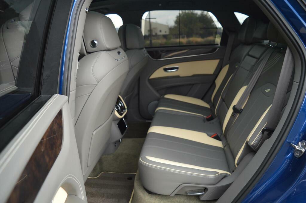 Bentley Bentayga Automatic Blue #24