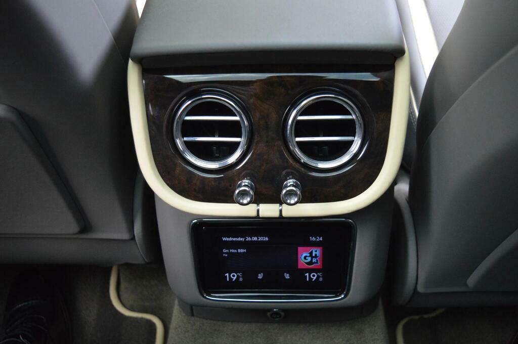 Bentley Bentayga Automatic Blue #49