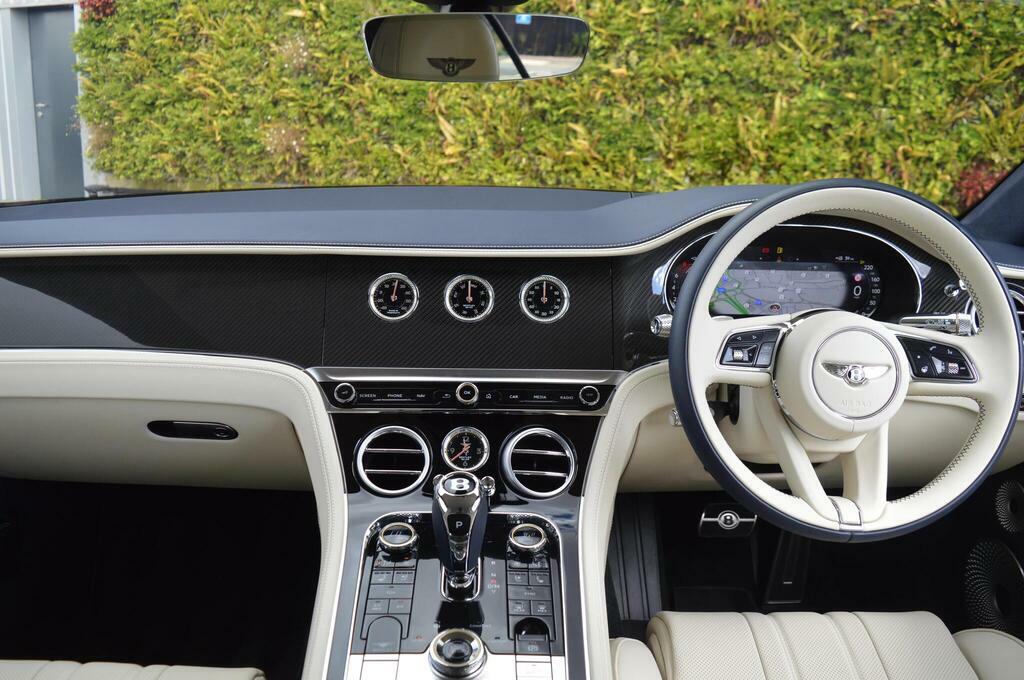 Bentley Continental Gt V8 Hybrid 4.0 V8 High-performance 25.9Kwh Gt Coupe  #4