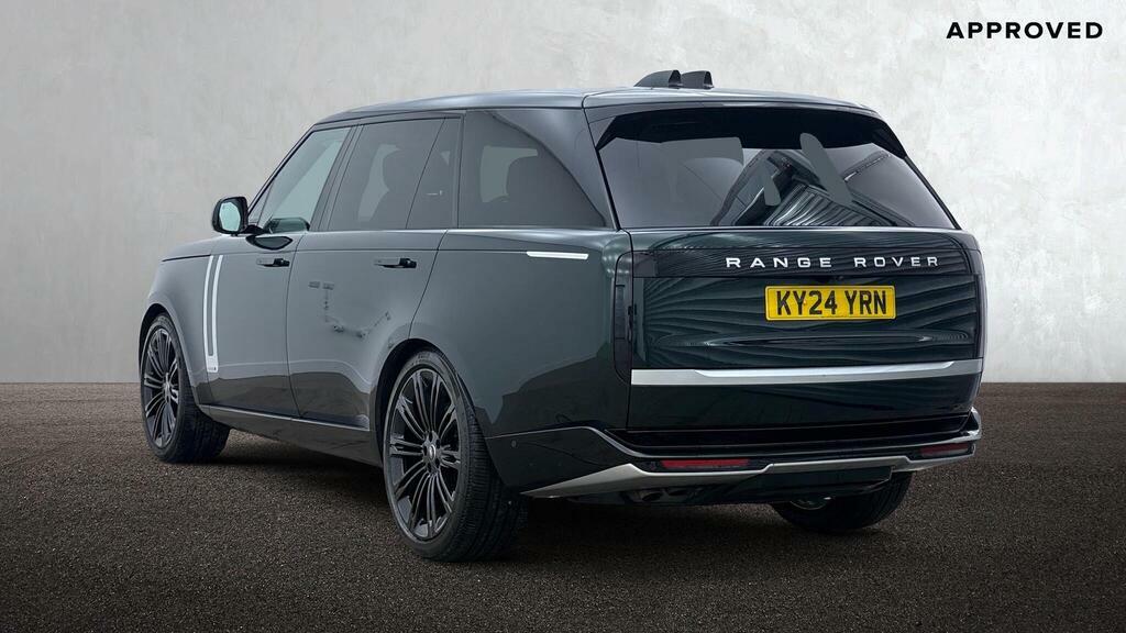 Land Rover Range Rover 4.4 P530 7 Seats Green #2