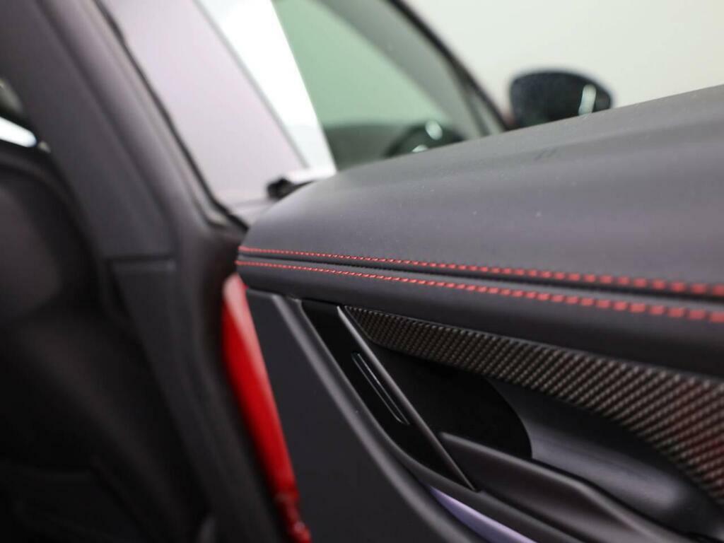 Porsche Macan Base #46