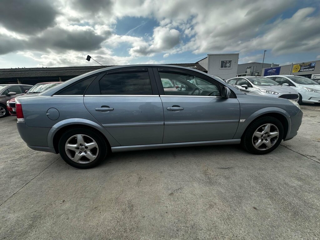 Vauxhall Vectra Hatchback Silver #9