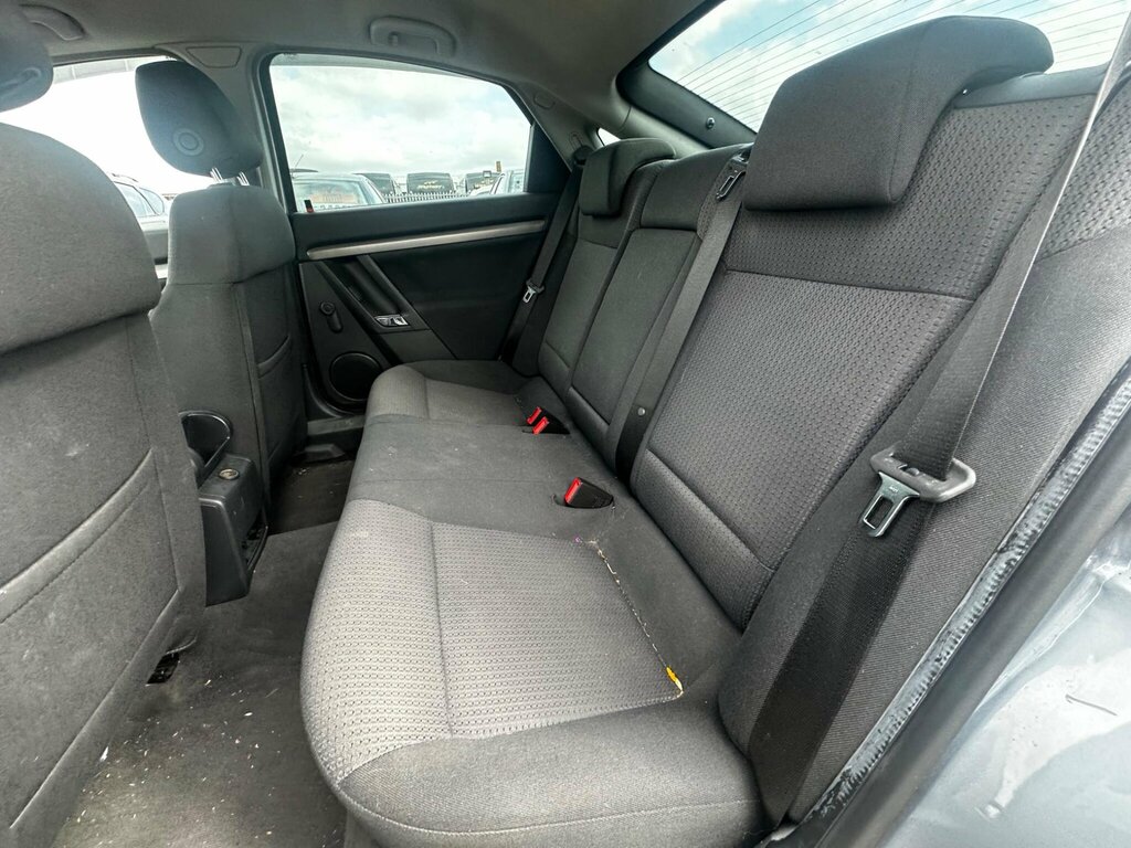 Vauxhall Vectra Hatchback Silver #26